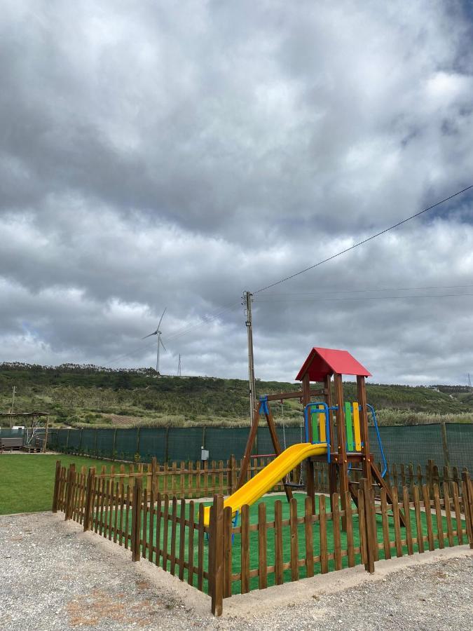 Casinhas Dos Valados Hotell Atouguia Da Baleia Exteriör bild